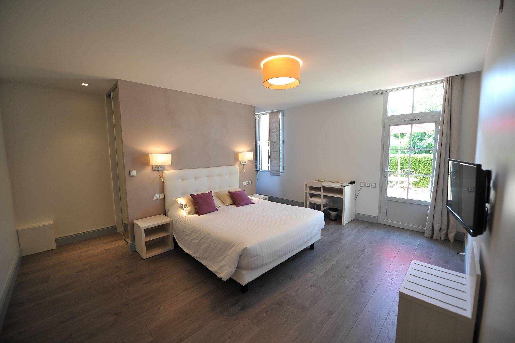 Logis- Hotel Spa Restaurant L'Epicurial Saint-Pey-de-Castets Kültér fotó